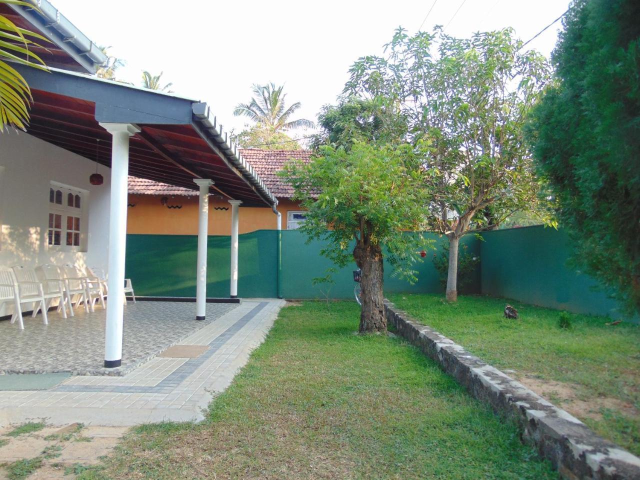 Luminary Place Hikkaduwa Exterior photo